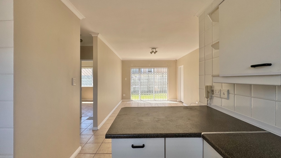 2 Bedroom Property for Sale in Somerset Ridge Western Cape